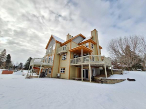 L'Aiglon - Nature Golf and Relaxation in Mont-Tremblant